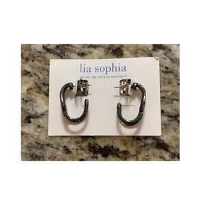 Lia sophia gunmetal pearl Earrings retired new